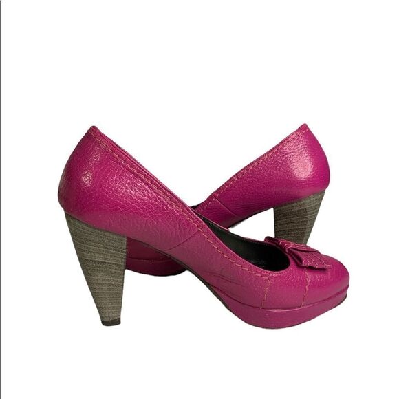 Escada Laurél Bow Heels / Pumps - Picture 7 of 13